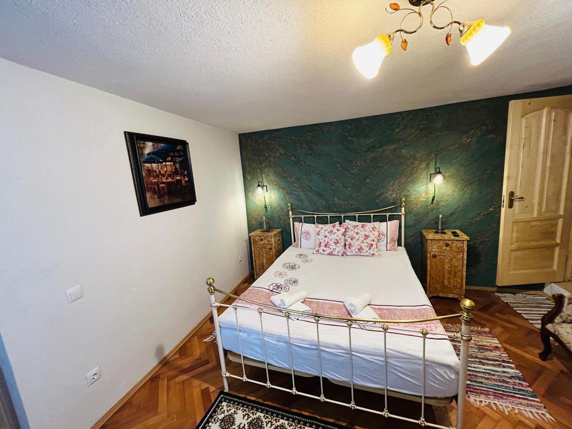 Apartament T4house *